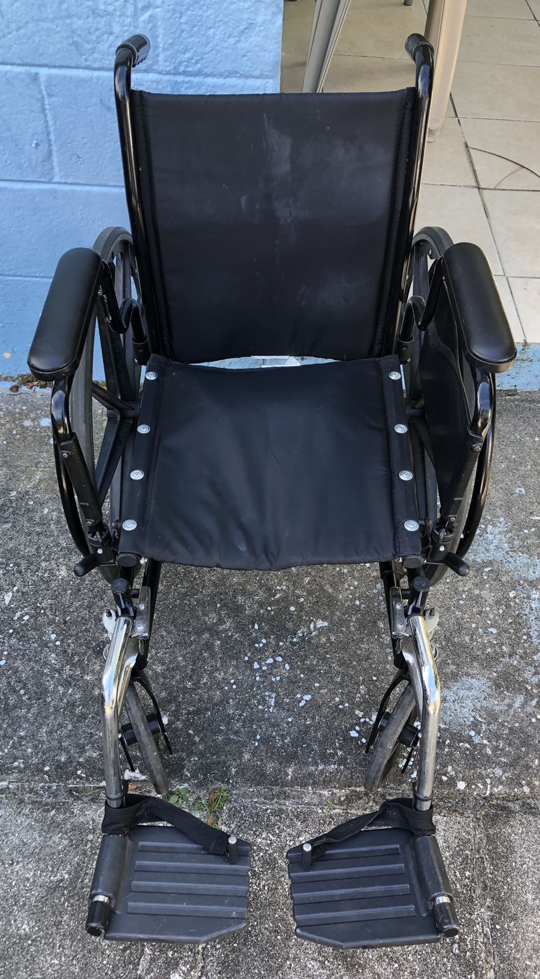 Invacare Tracer SX5 Wheelchair