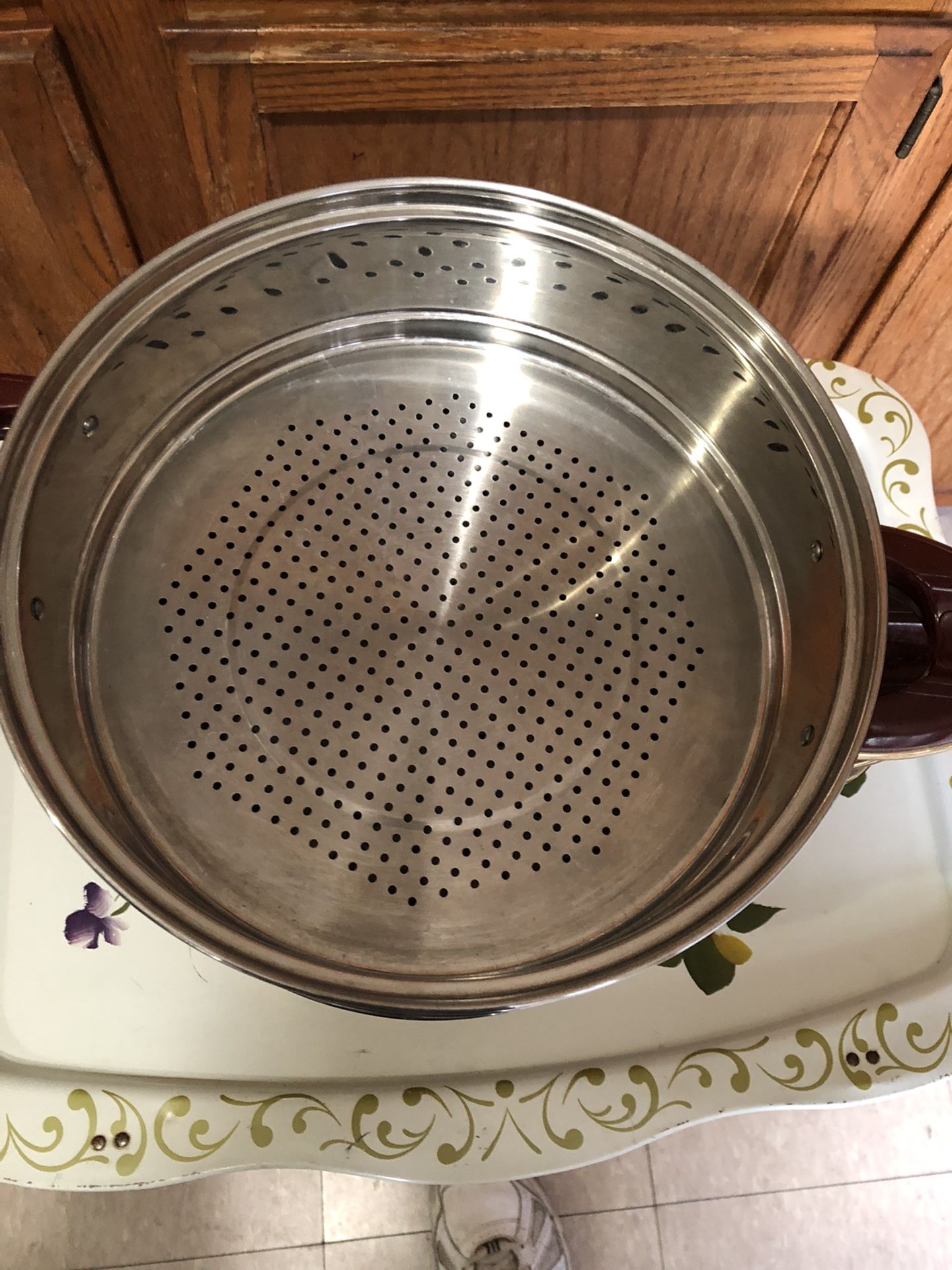 Stovetop steamer to tears plus pot