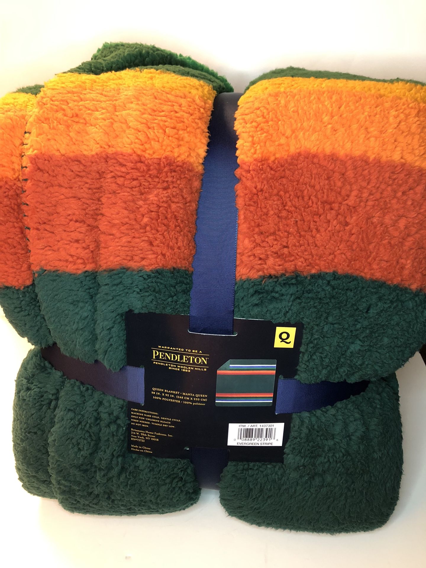Pendleton Sherpa Fleece Blanket Evergreen Stripe Queen New 98 X 92 Inches Soft