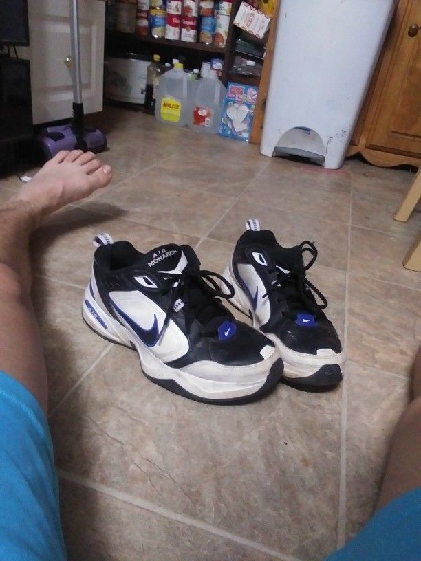 Nike Air Monarch size 10