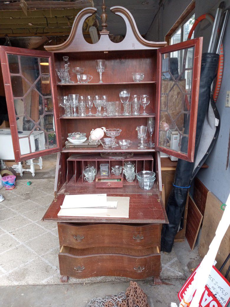 Antique Hutch Mahogny Serpentine Secretary Desk
