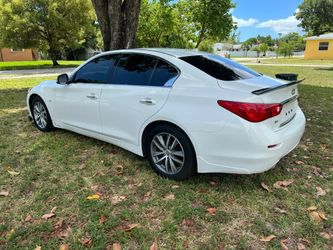 2015 Infiniti Q50