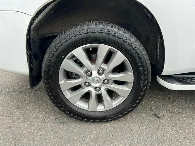 2015 Toyota Sequoia