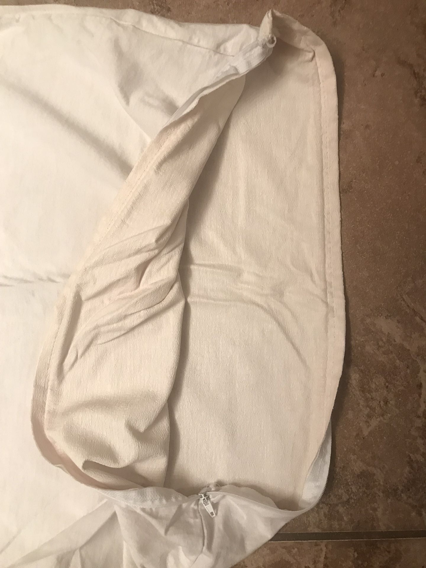 2 Pillow Protector Cases