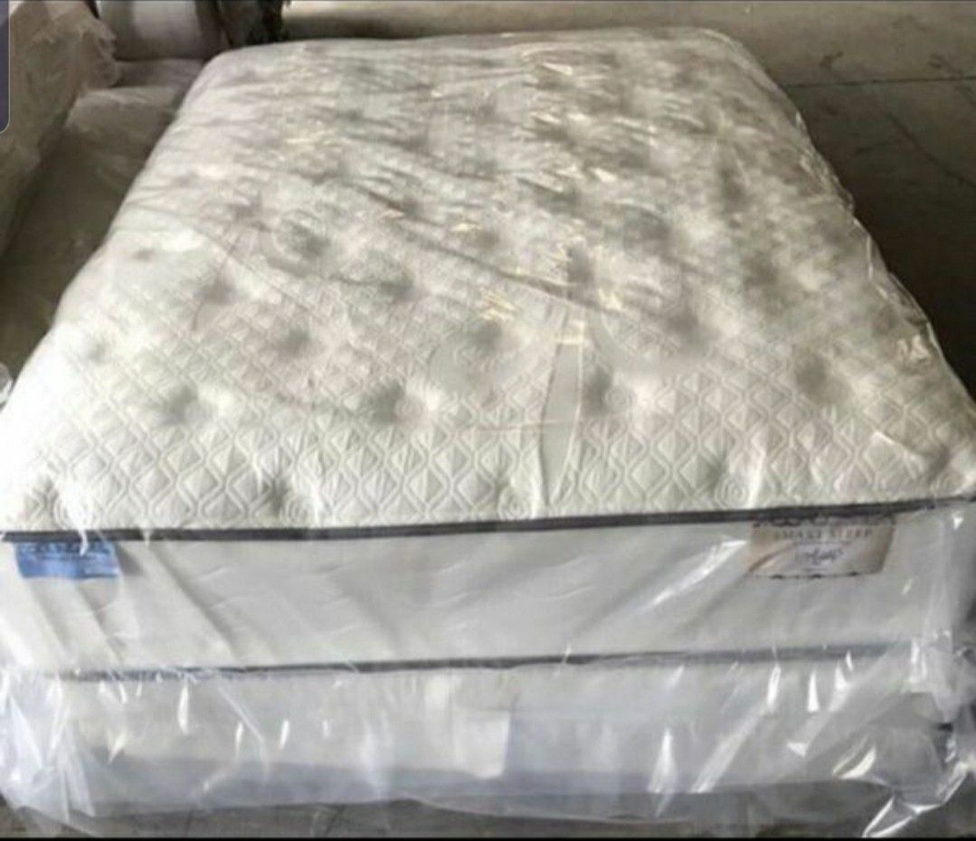 Delivery free new Mattress in the plastic available financial