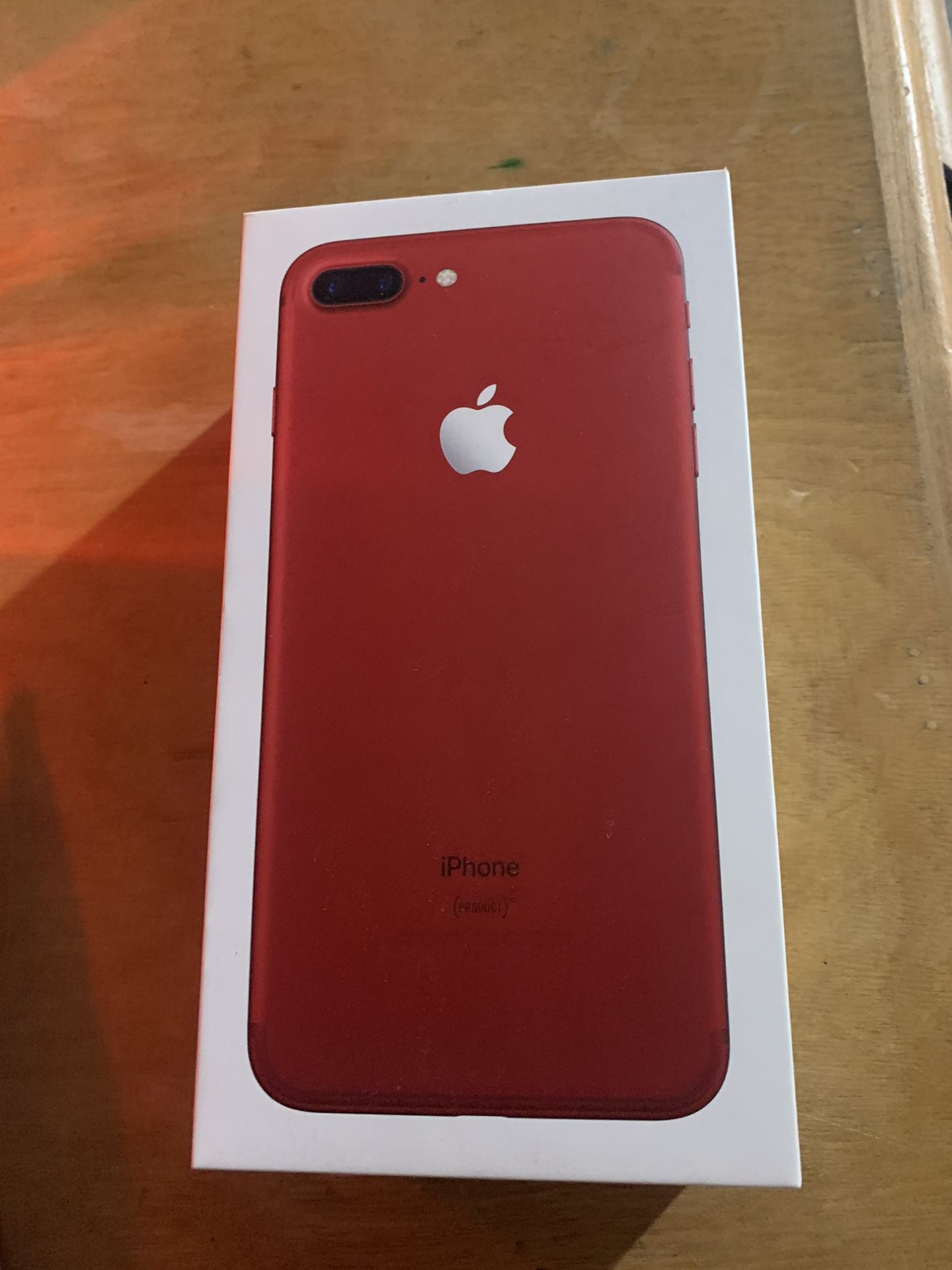 iPhone 7 Plus box