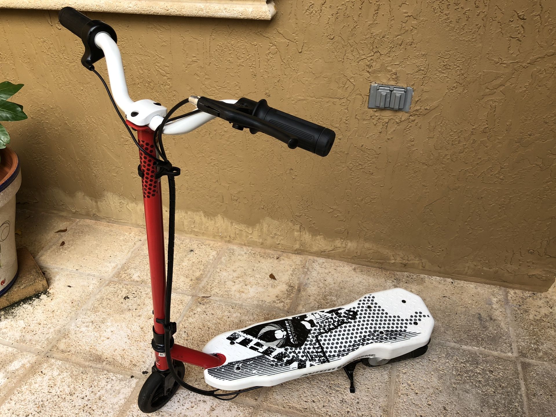 Avigo Extreme electric scooter for Sale in Miami, FL OfferUp