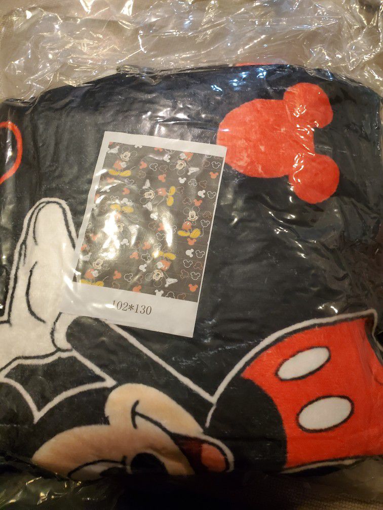 Mickey Mouse Throw Blanket 