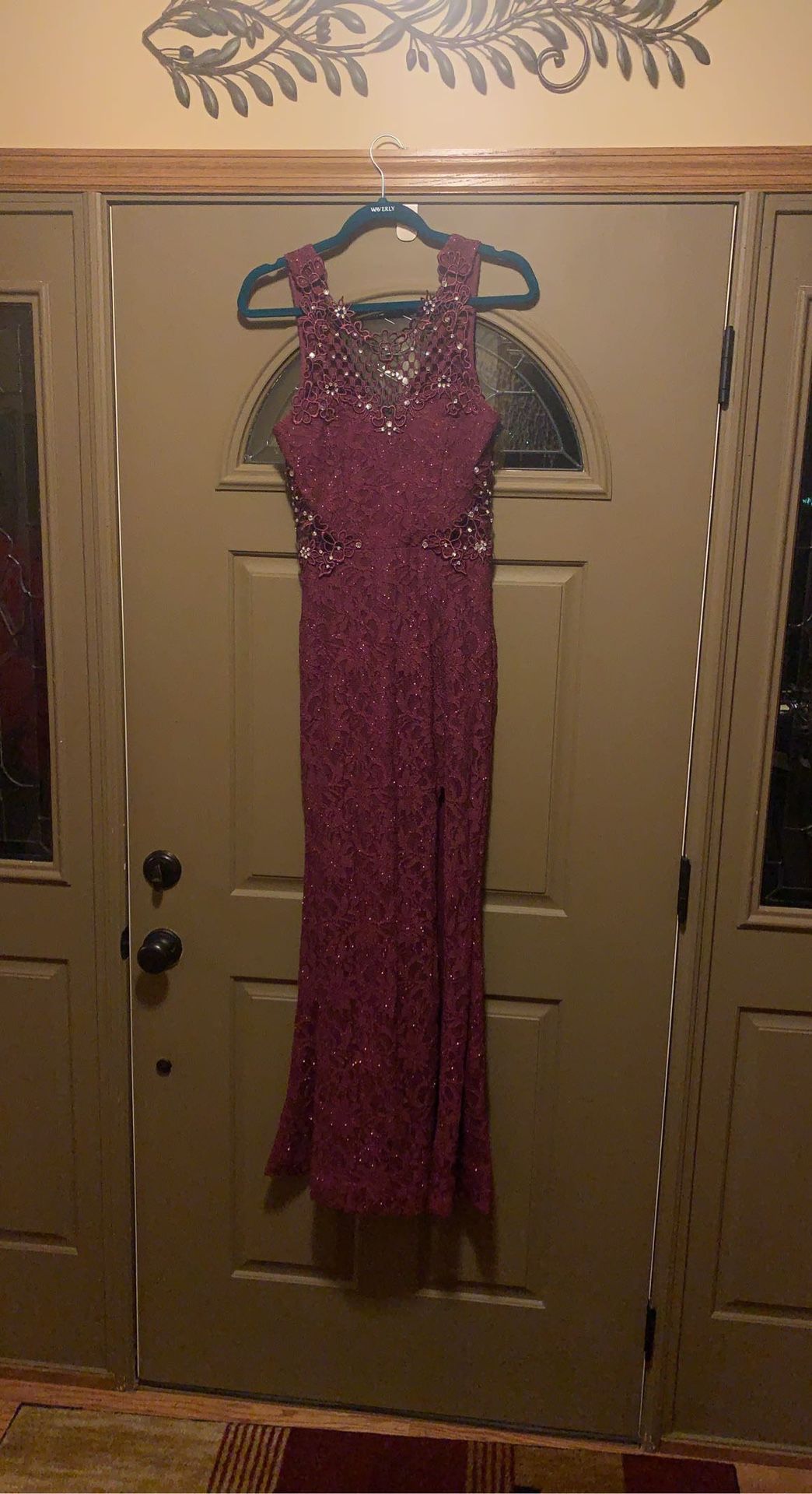 City Studio Juniors Size 5 Burgundy Prom Dress