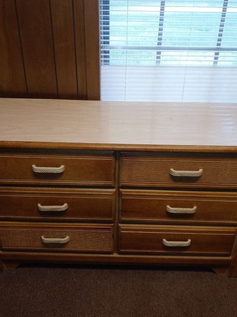 6 Drawer Dresser