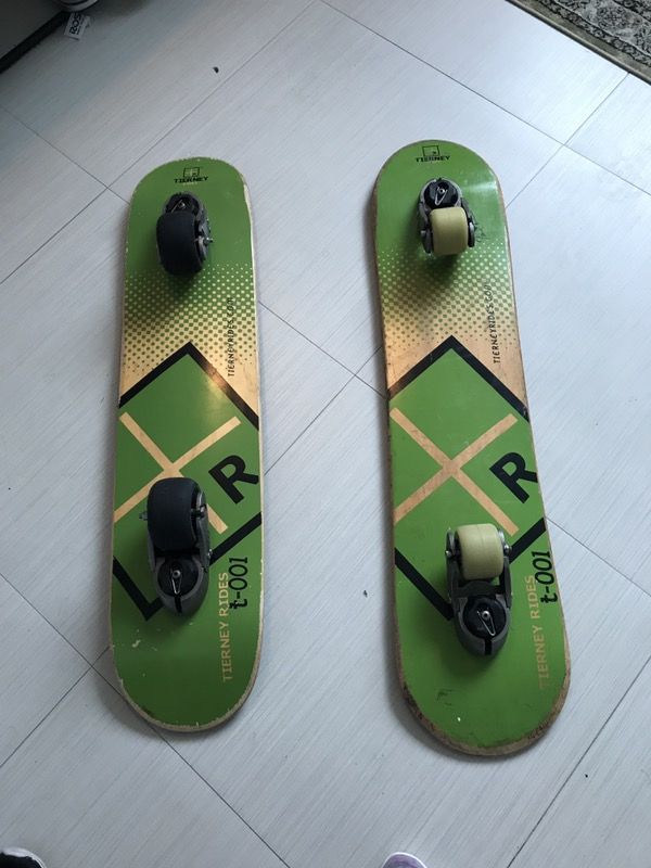 TIERNEY RIDES スケートボード