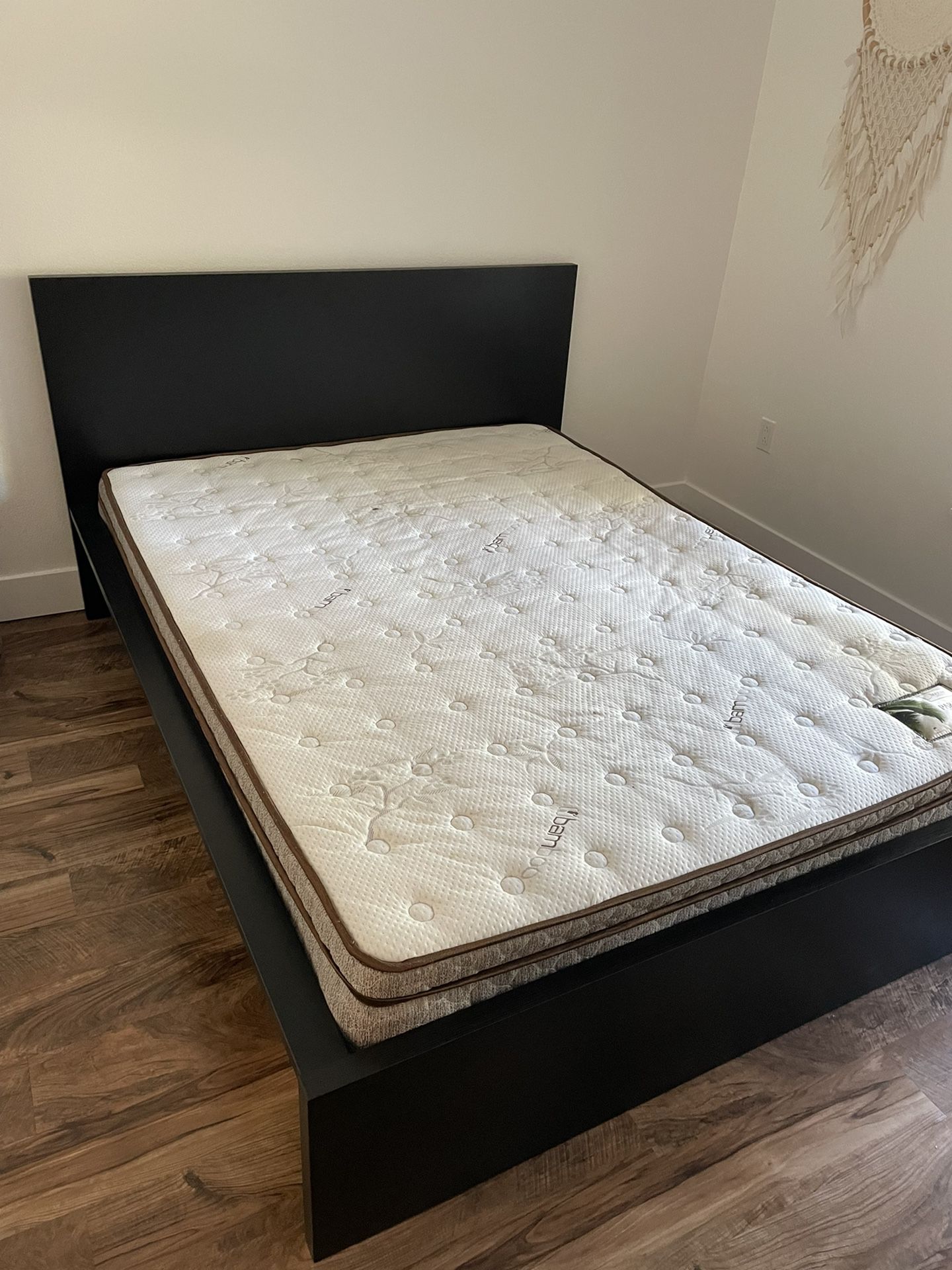 New Bed base + Mattress Queen