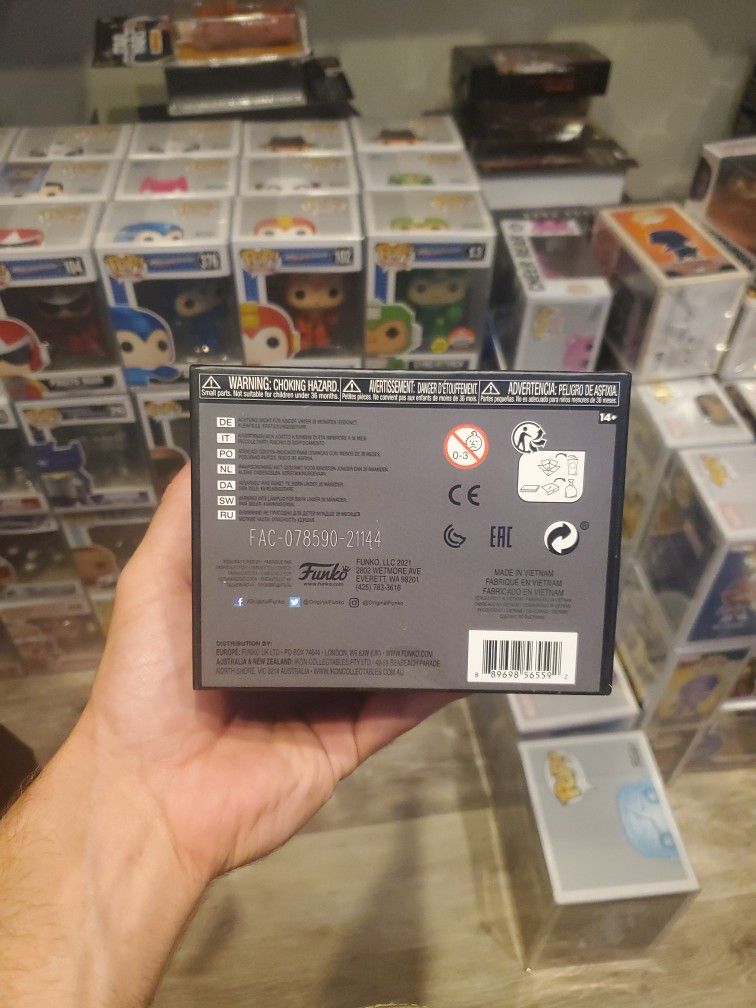Funko Pop! Marvel Civil War Captain America Die Cast (2021 Summer Convention Exclusive) 01