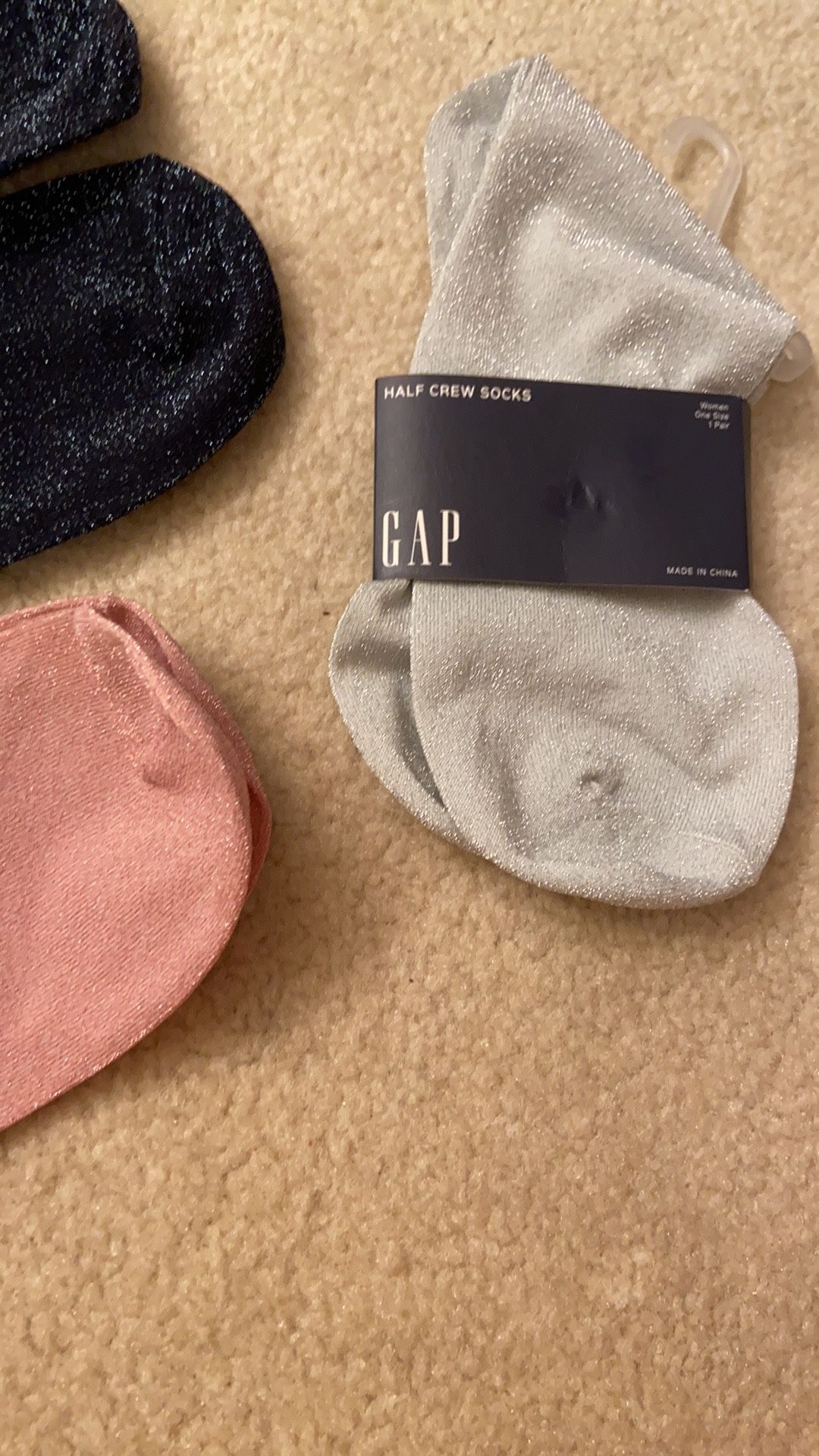 Women’s socks bundle. 4 pairs