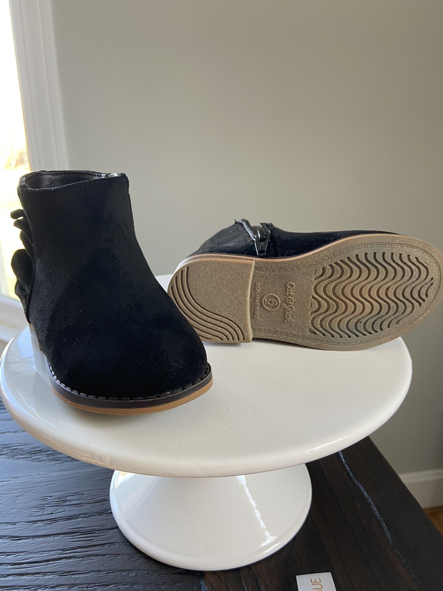 Size 6: Toddler Snow Boots & Toddler Suede Booties