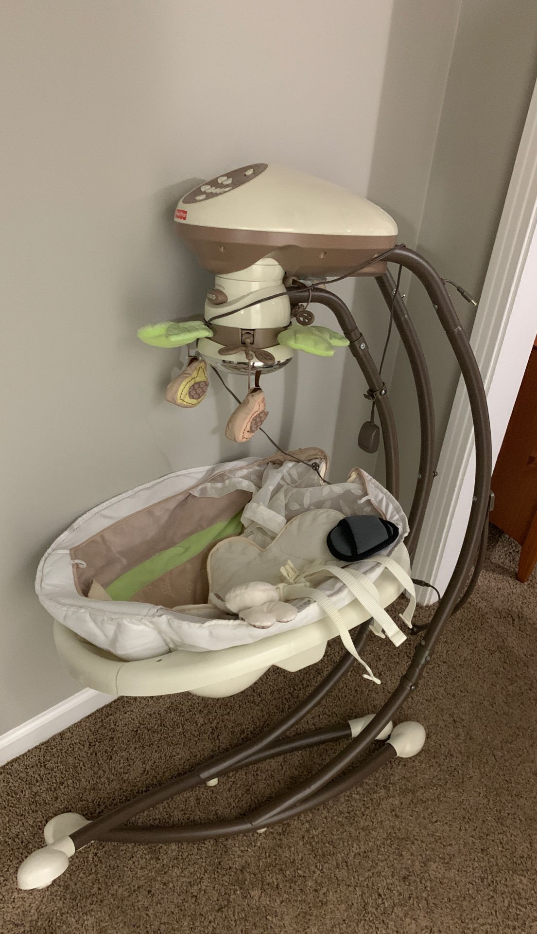 Fisher-Price My Little Snugabunny Cradle 'n Swing with 6-Speeds