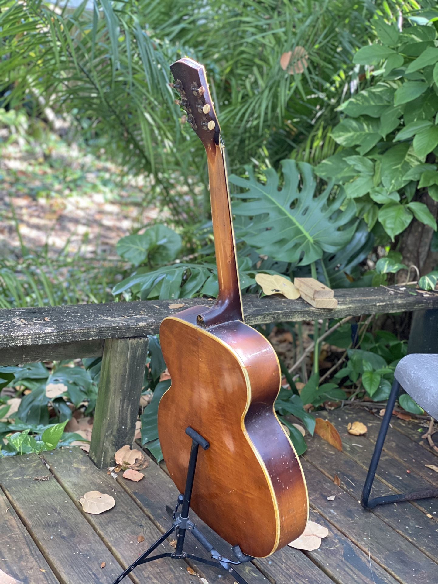Silvertone Aristocrat Archtop