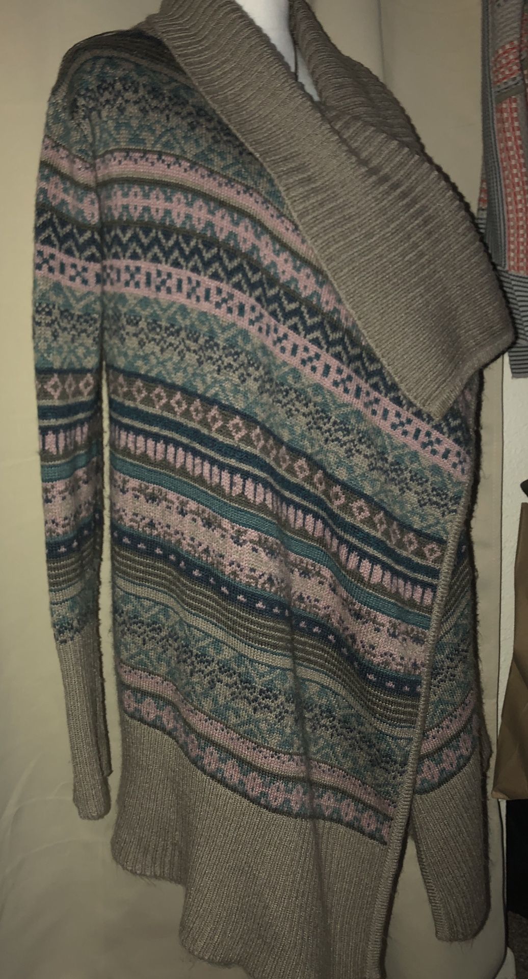 LARGE KENSIE CARDIGAN