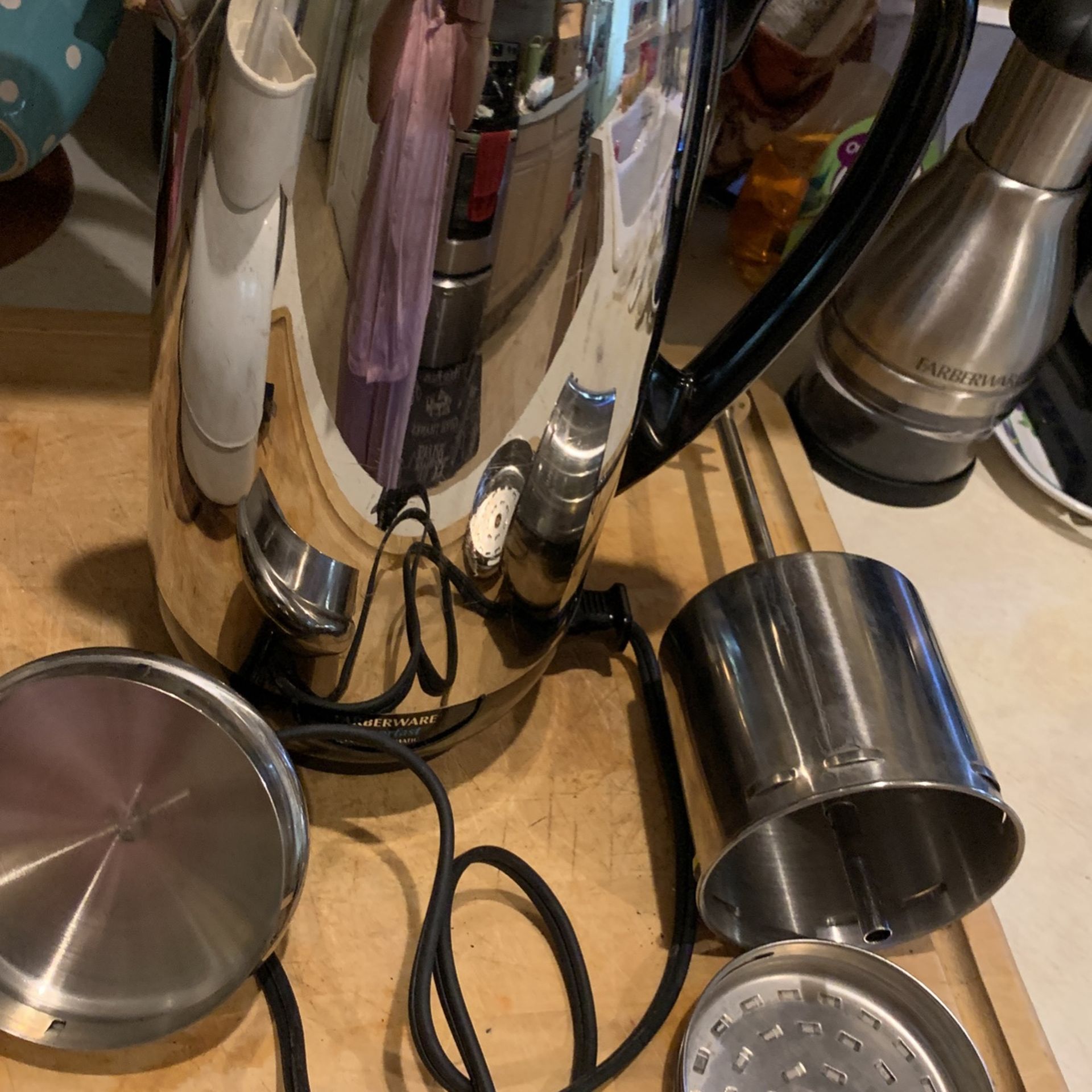 $25 Only Vintage Farberware Super fast Fully Automatic Stainless Steel Coffee Pot . Electrical Works like new. Sells from $100-$200