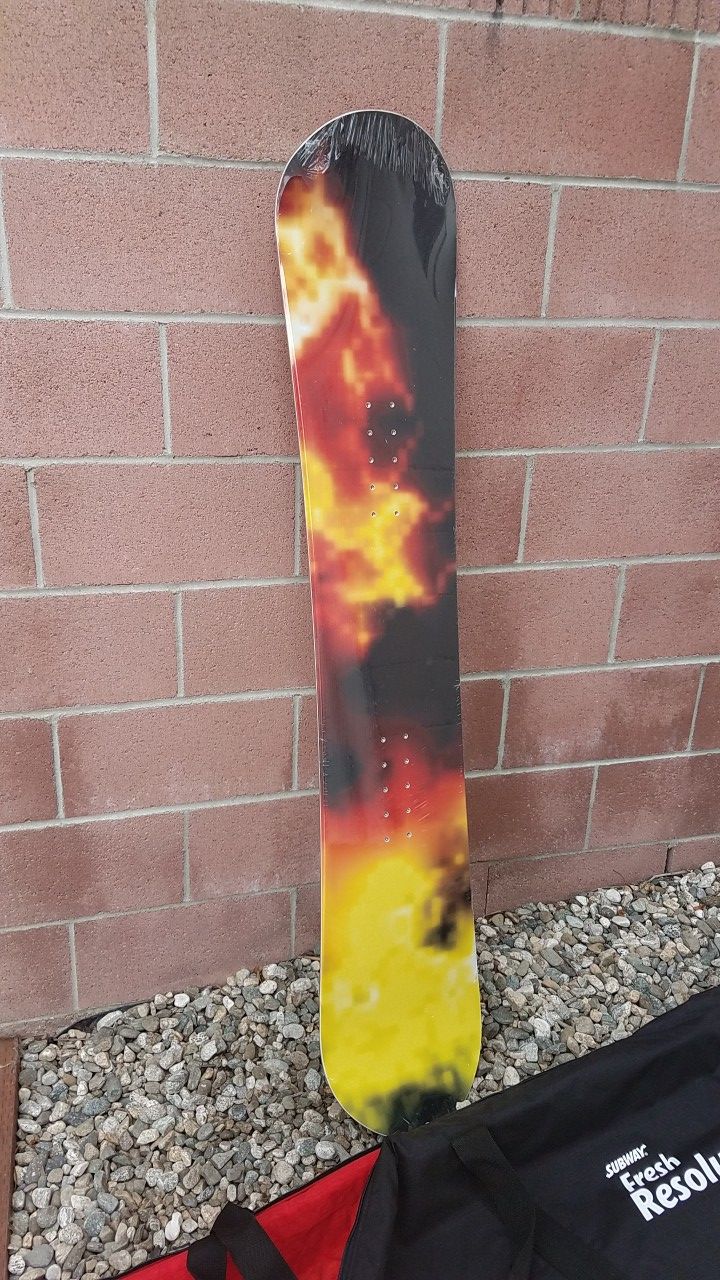 Brand New Snowboard with bag