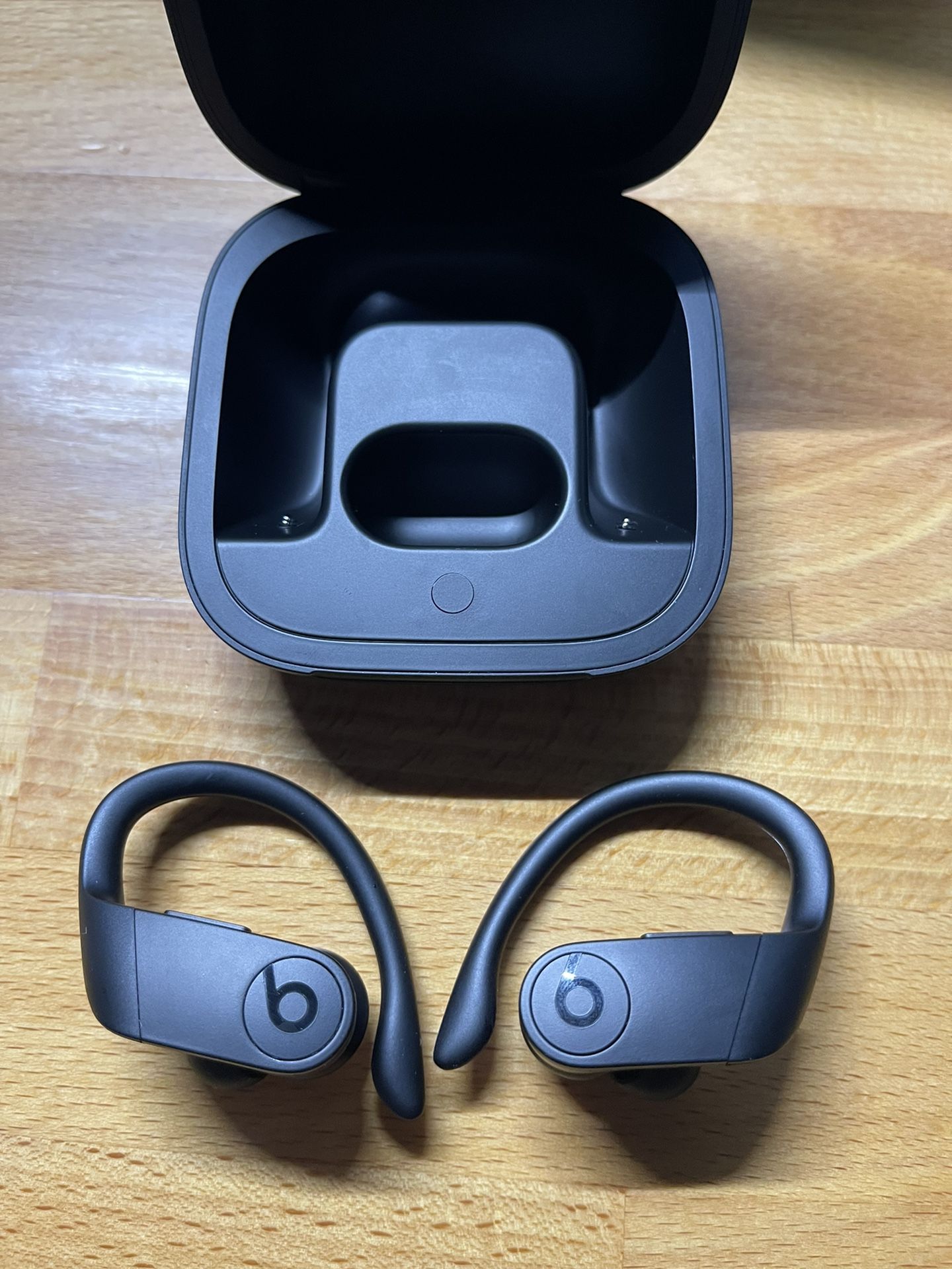 Powerbeats Pro Black Wireless Earphones