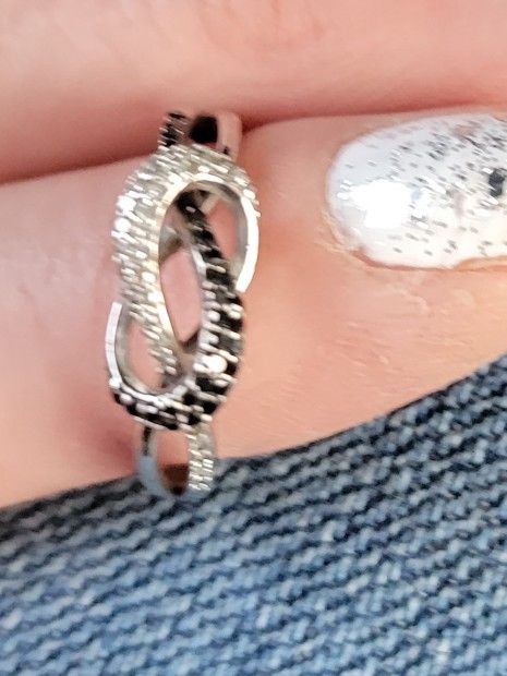 White And Black Diamonds