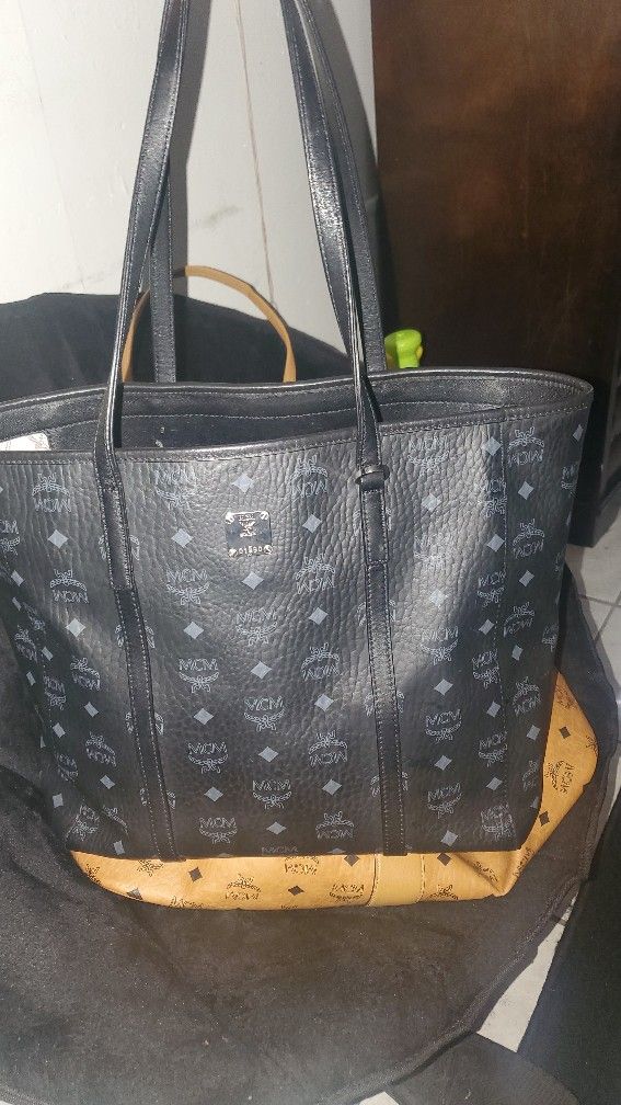 Black MCM medium Toni Visetos Tote