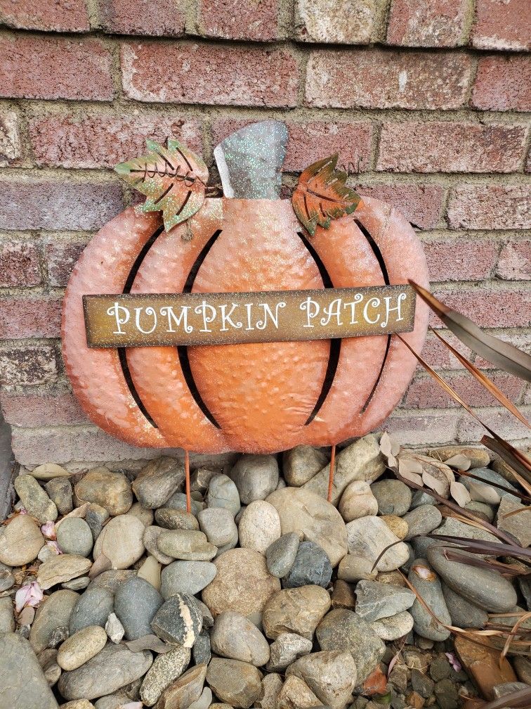 $5 Outdoors Tin Fall Decor