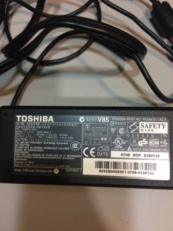 OEM Toshiba AC Power adapter PA3467U-1ACA 