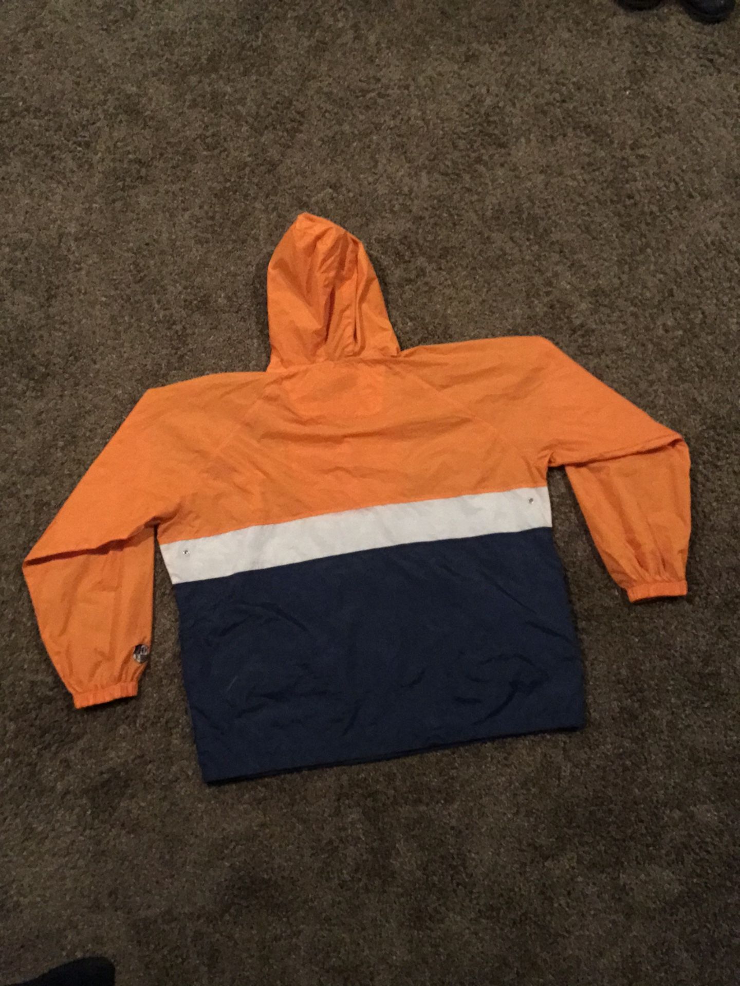 UT Vintage Windbreaker