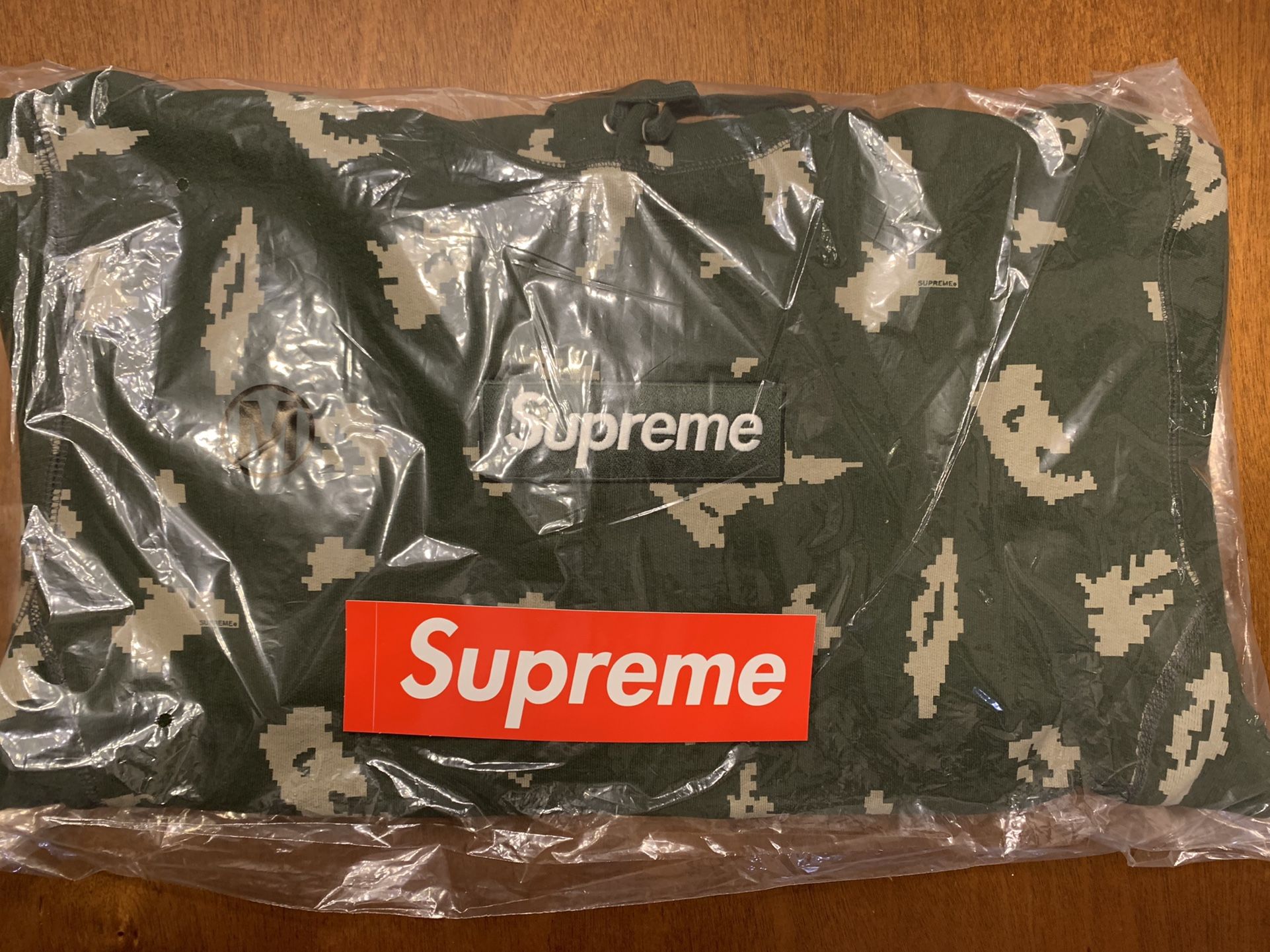 Supreme Box Logo Hoodie Size Medium