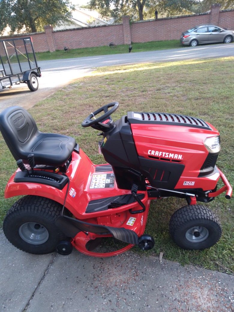 Brand New T-240 Craftsman 46 Inch Riding Mower
