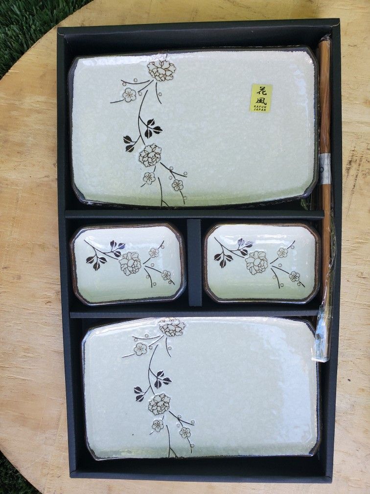 Sushi Plates, New In Box, Comes With 2 Sets Of Chopsticks