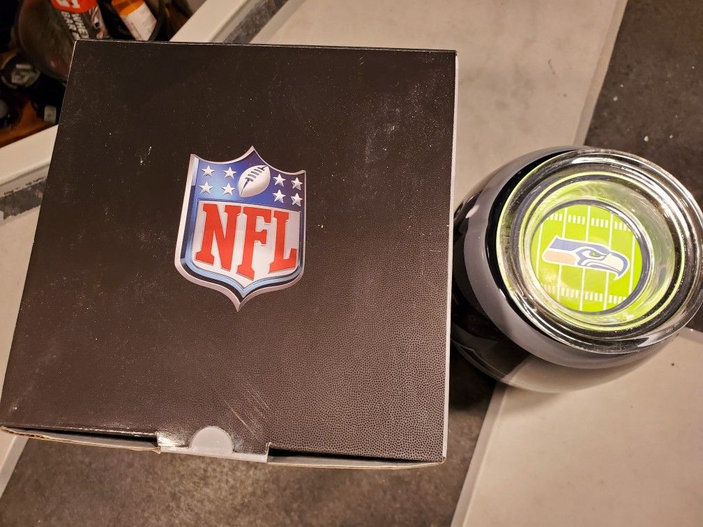 Nfl Seahawk scentsy warmer