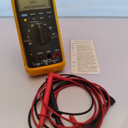 Fluke - 87 - True RMS - Multimeter  - With Test Leads - EXCELLENT CONDITION  - Works Great.  Thumbnail