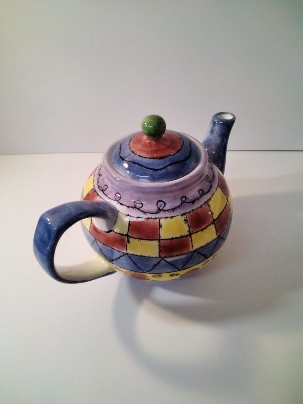 Very Cute Tea Pot Great For Home Decor.