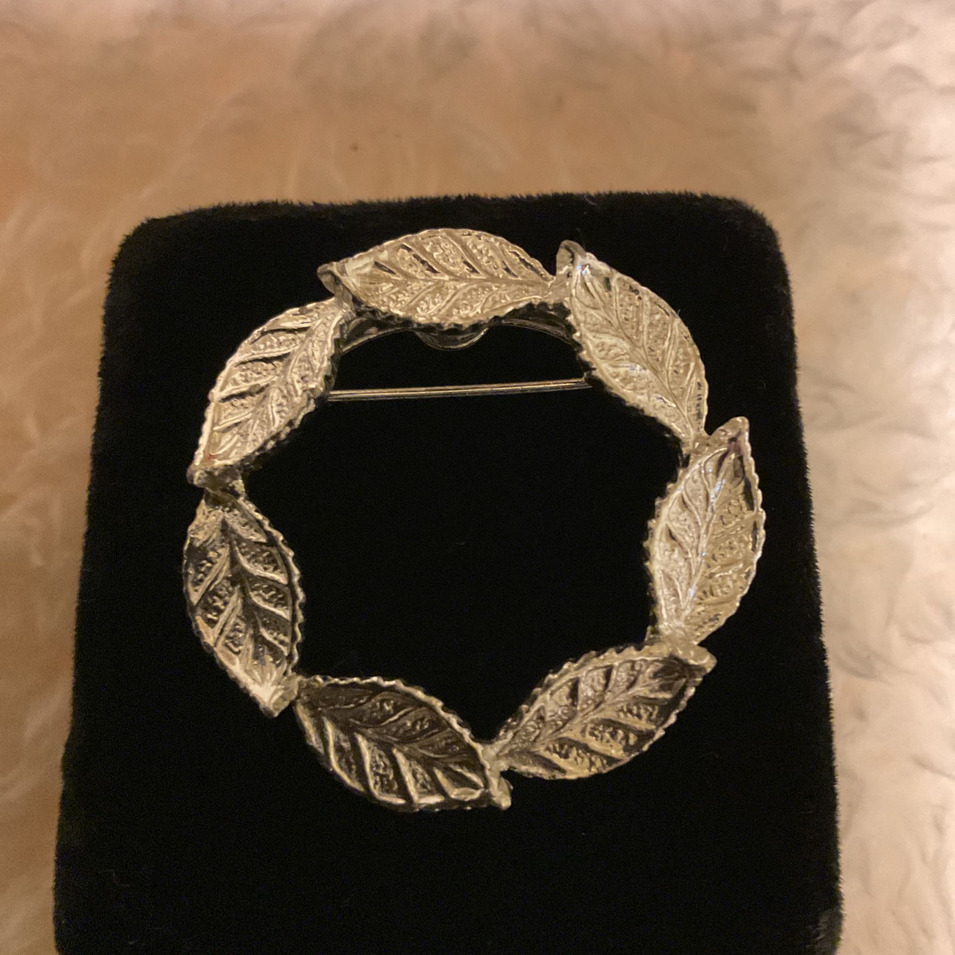 Silver Leaf Brooch (GERRY’S)