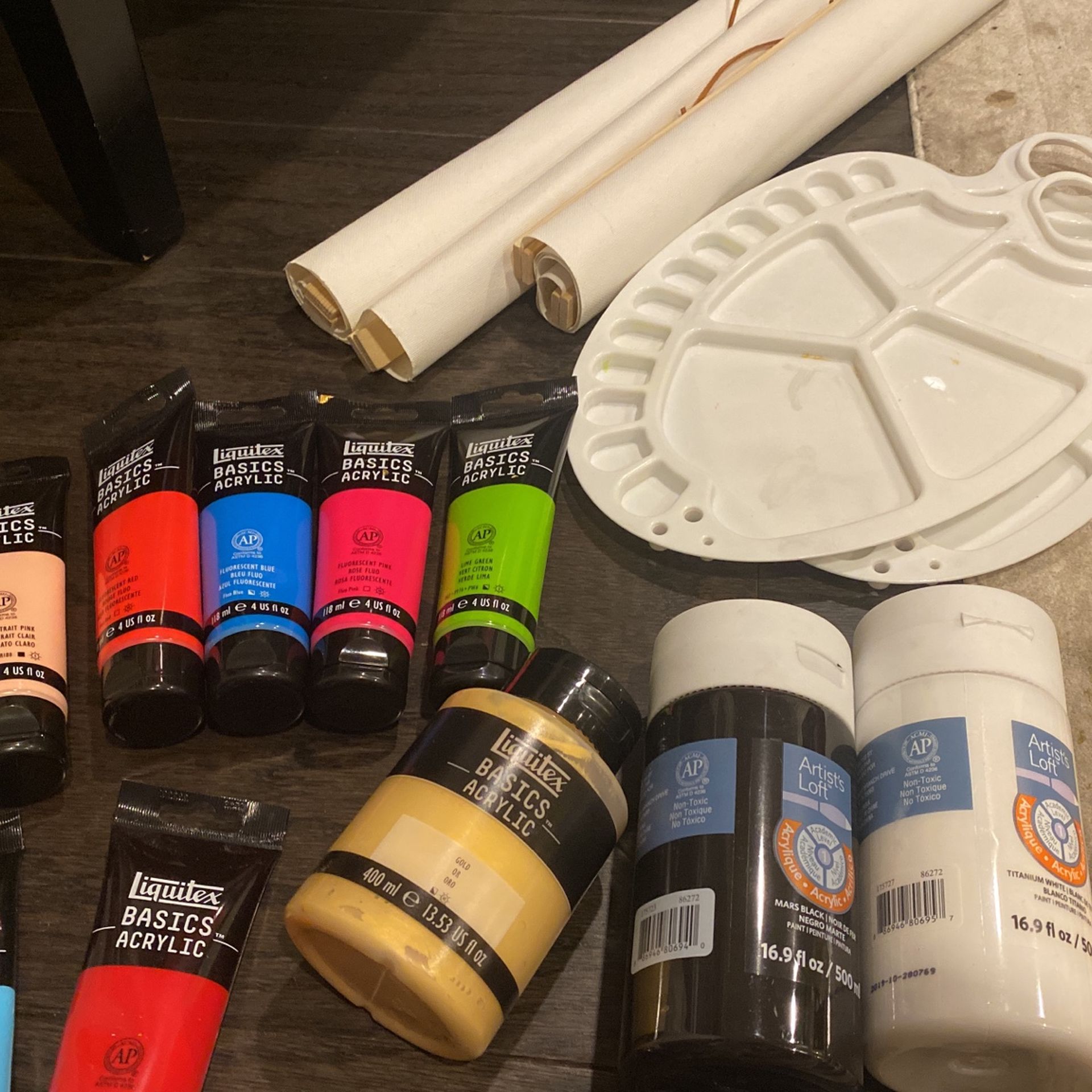 PAINT SET-USED ONCE/LIKE NEW $100 (+$175 VALUE)