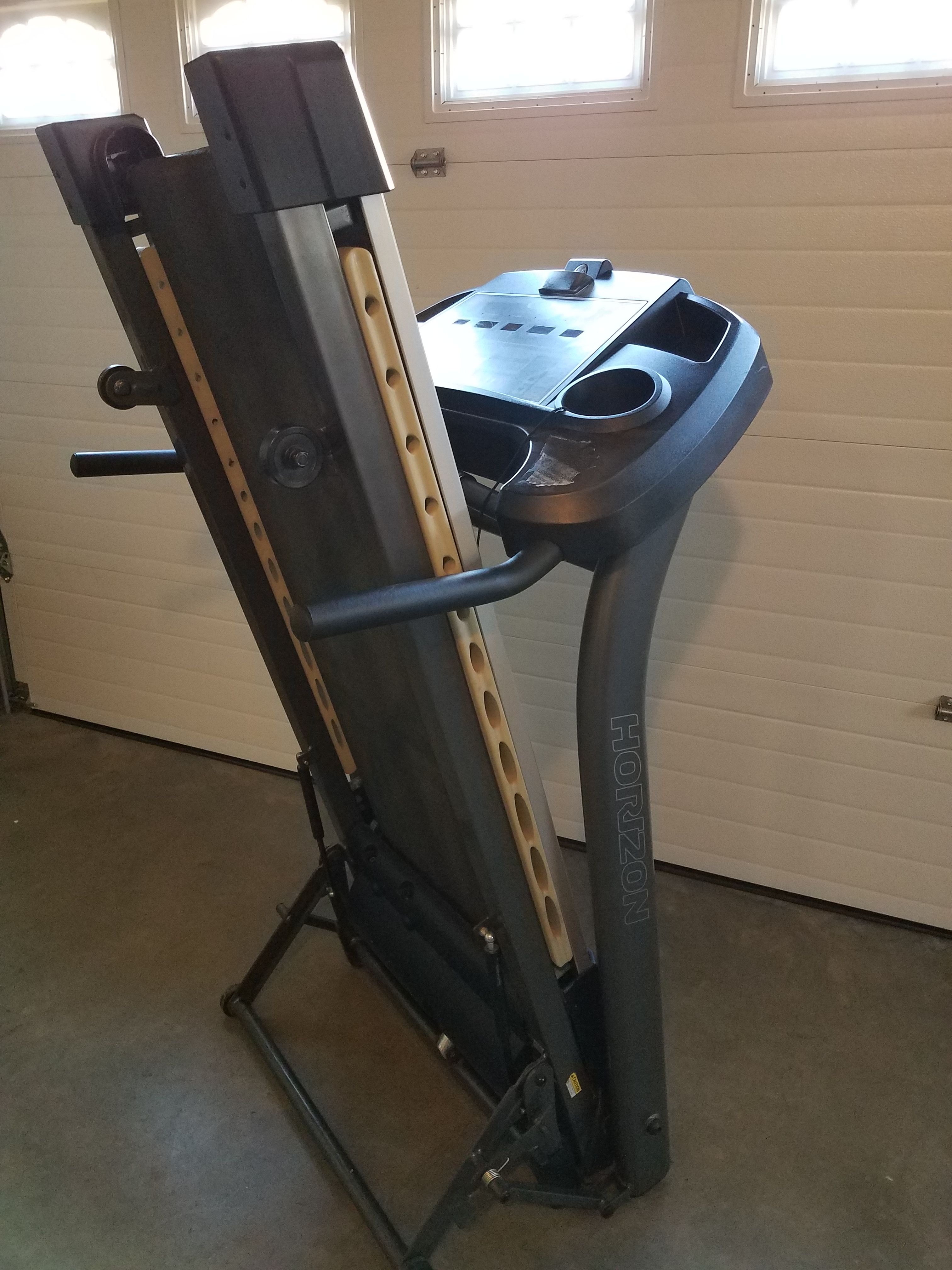 Horizon Treadmill for Sale in Raleigh, NC