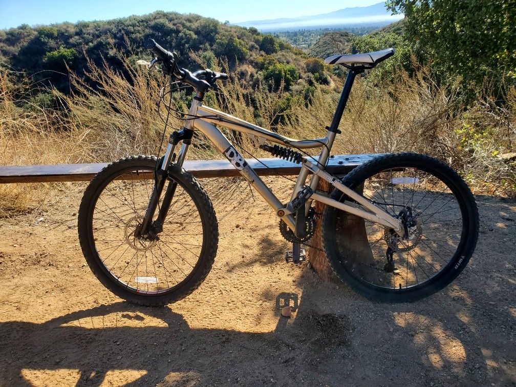 diamondback recoil mountain bike price