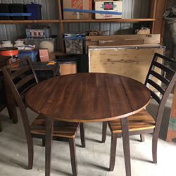 Beautiful Solid Wood Table Thumbnail