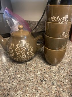 Tea Pot And 4 Cups Set Thumbnail