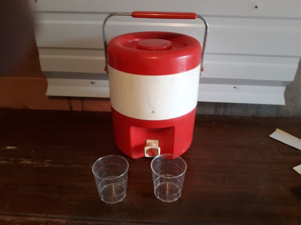Retro Picnic Cooler