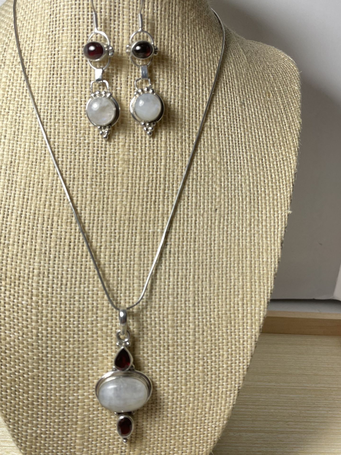 Italy 925 Silver Moonstone And Garnet Stone Necklace &earring 20” Inches