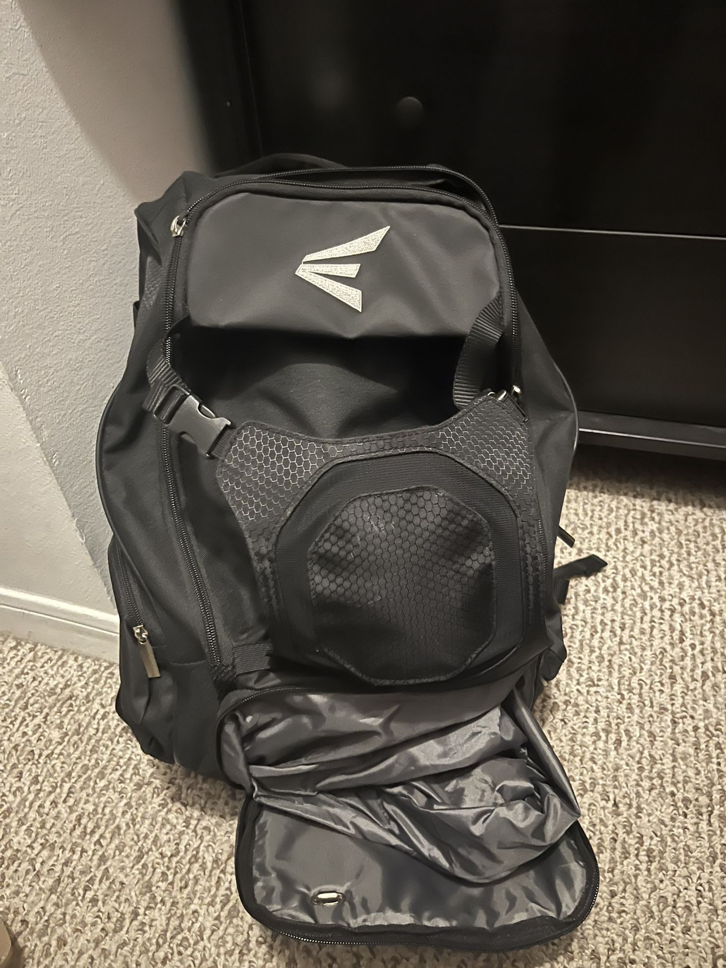 Easton Baseball Backpack Barely Used