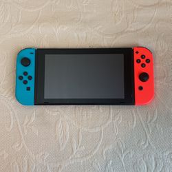 Nintendo Switch with 5 games + console and controllers  Thumbnail