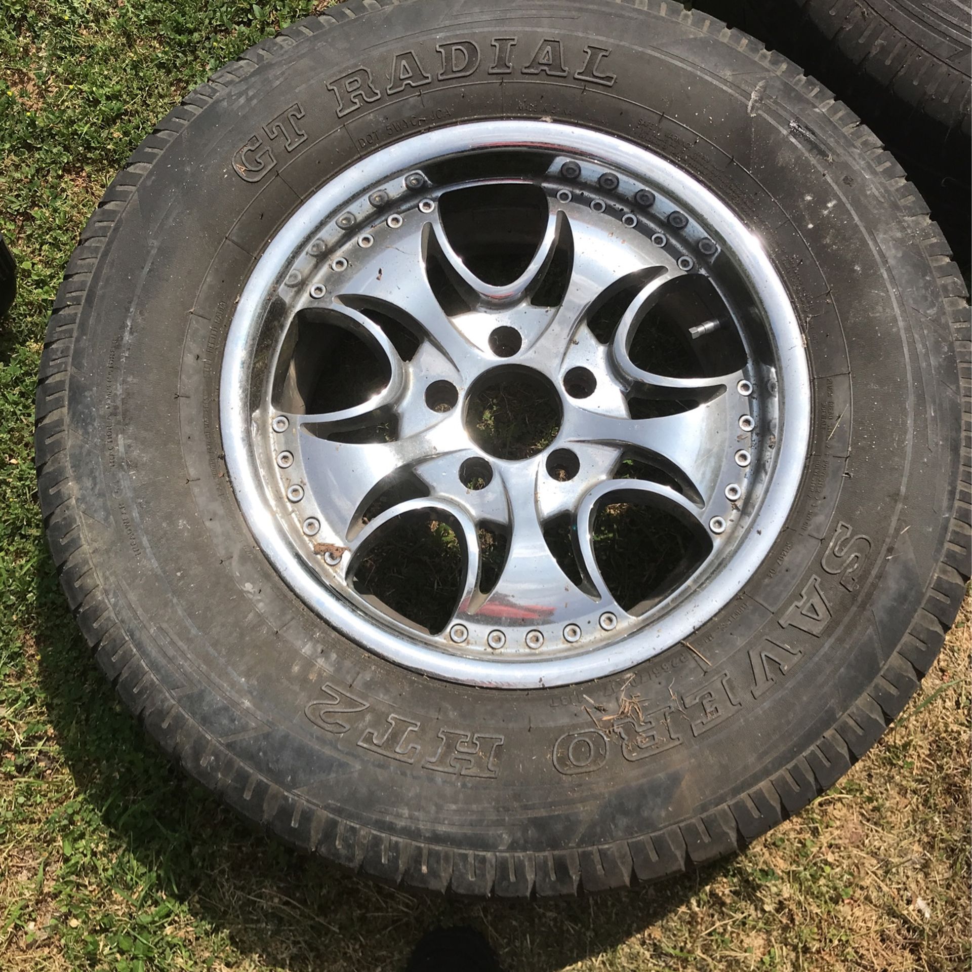 Auto Wheels With 2 Tires