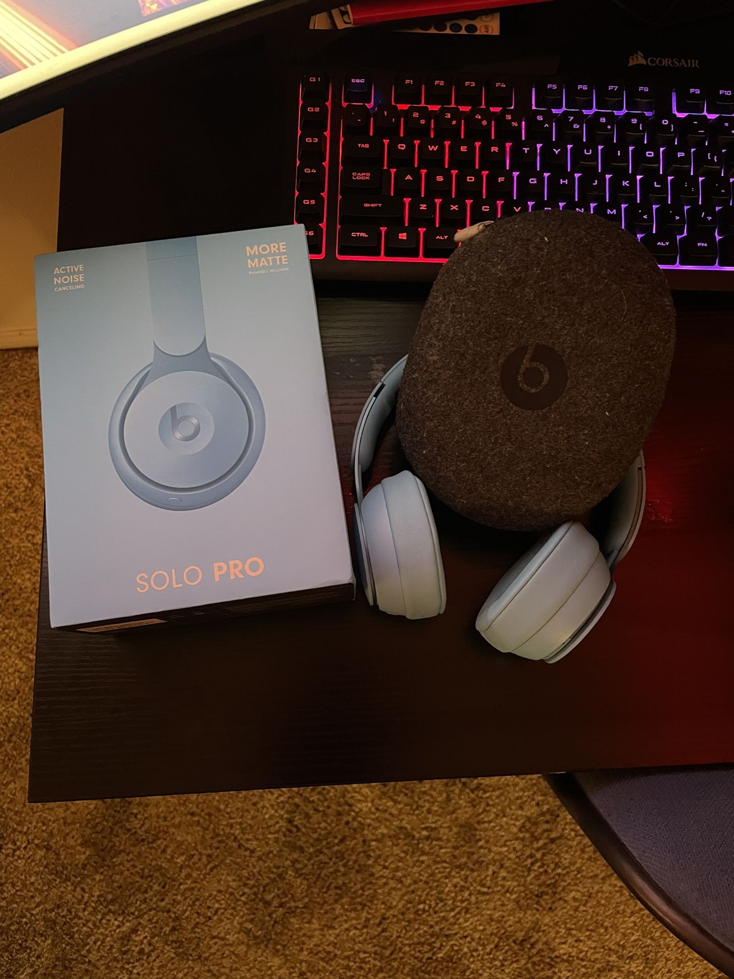 Beats Solo Pro