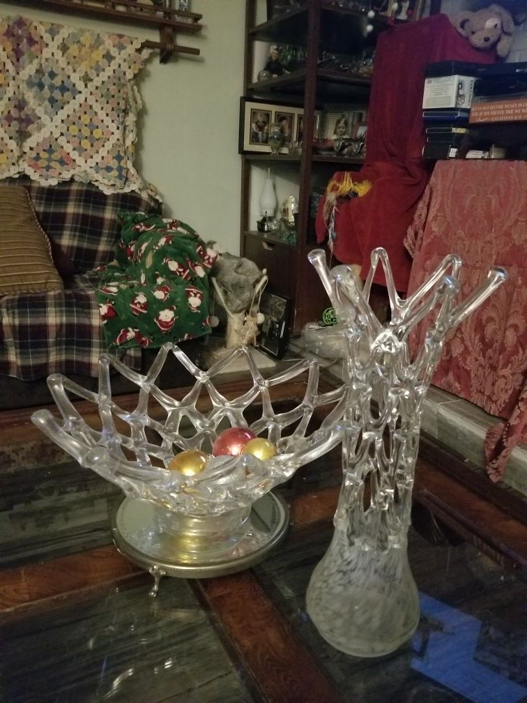 17" tall Romanian Icicle vase