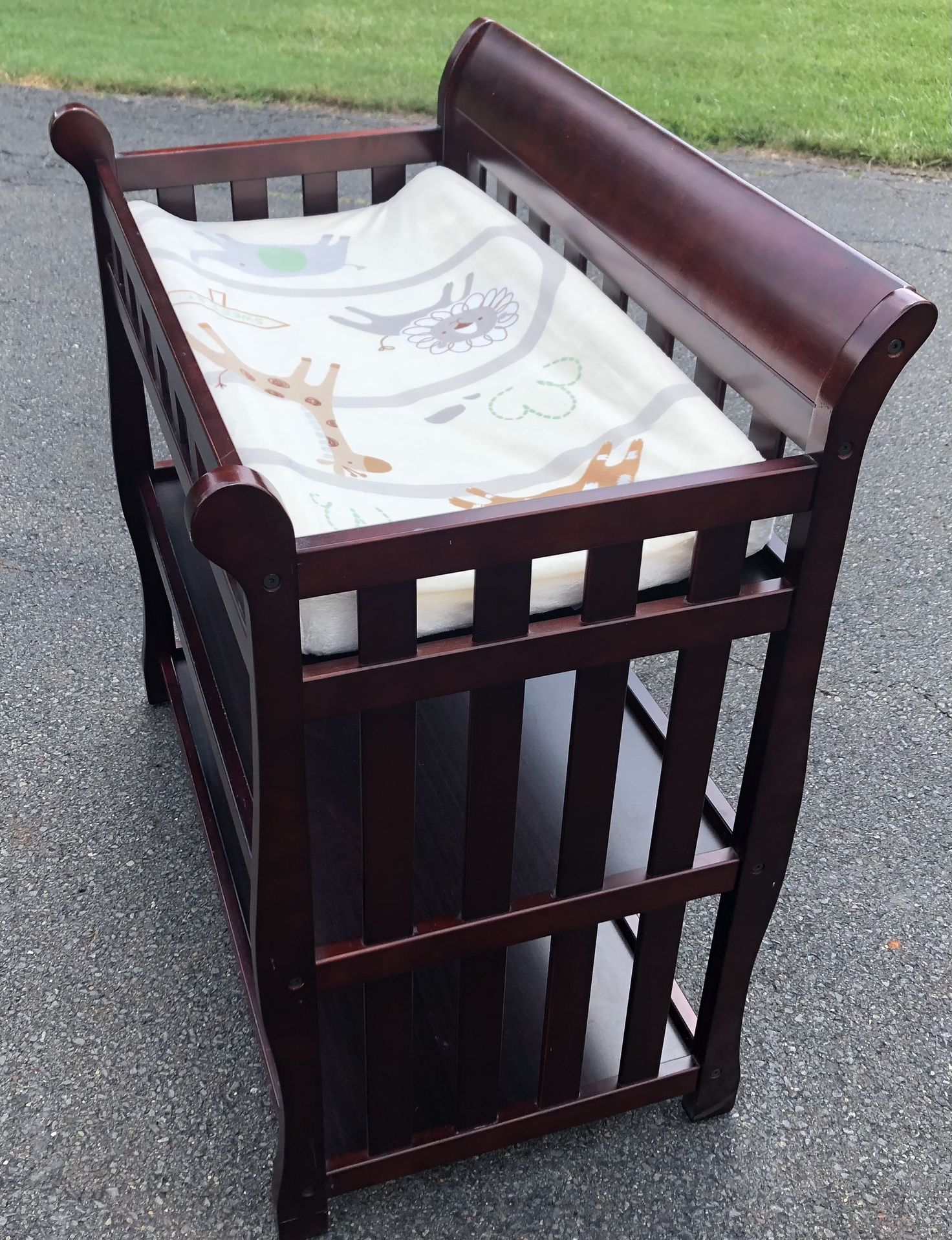 PRICE REDUCED!!!Changing table
